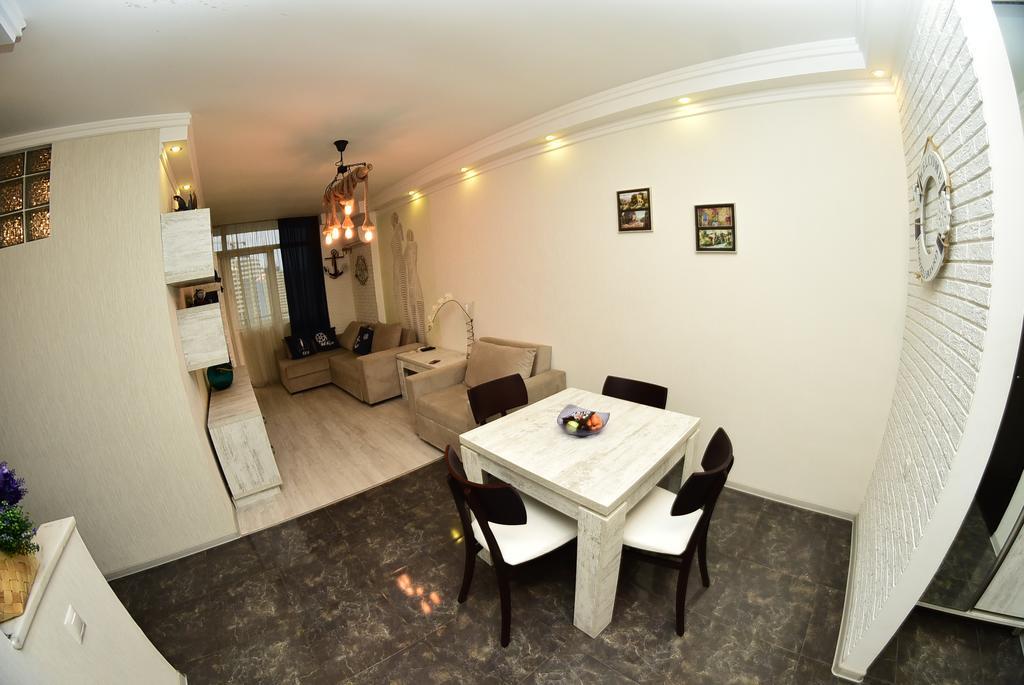 Stars Apartment Batumi Exteriér fotografie